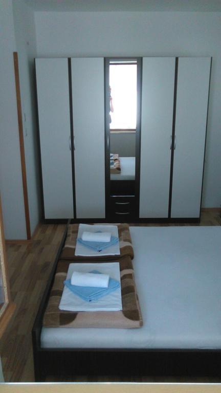 Ana Skale Apartment *