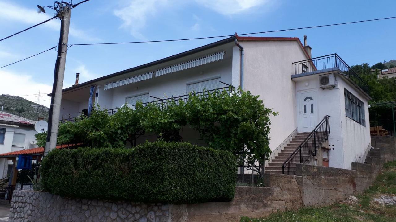 Ana Skale Apartment
