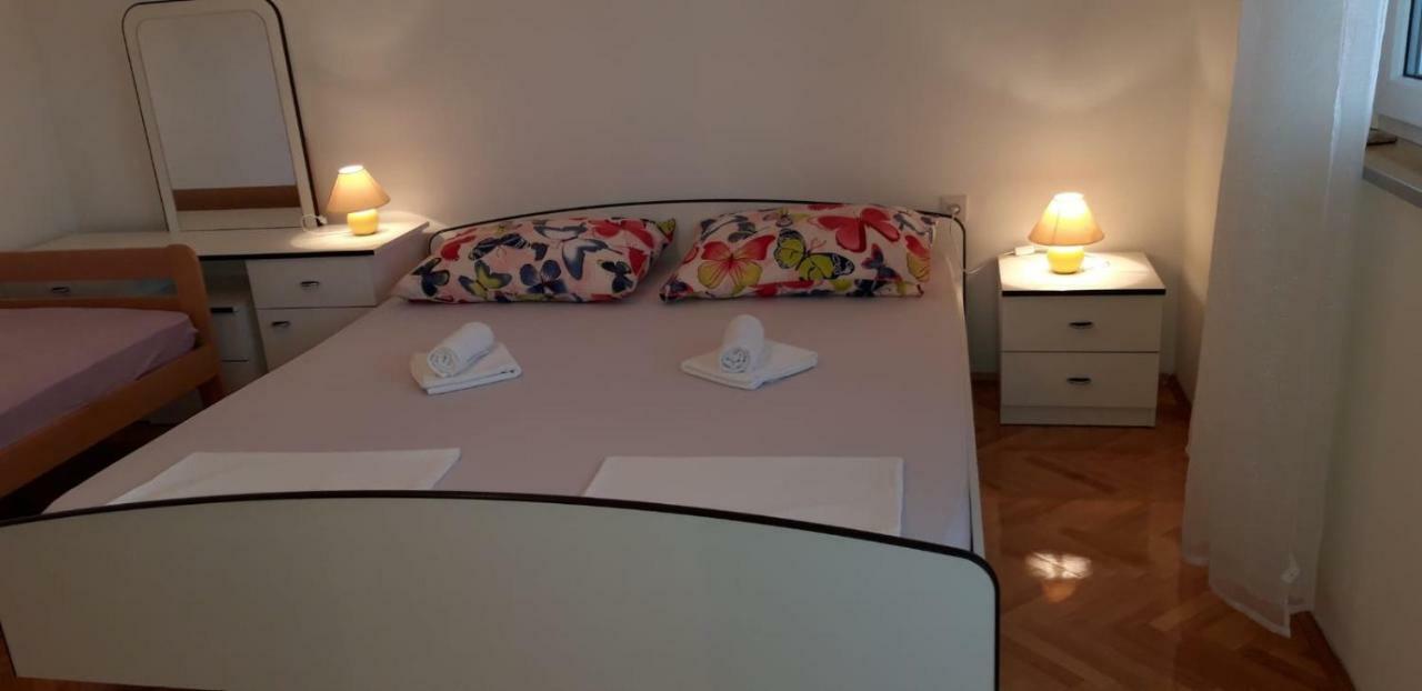 Ana Skale Apartment *